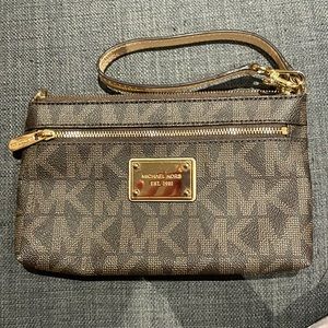 Michael Kors wristlet